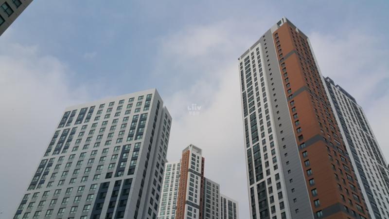 고급스러운 디자인과 차별화된 분위기로 단지의 품격을 한층 더 높이는 광명역파크자이 전경 모습이에요