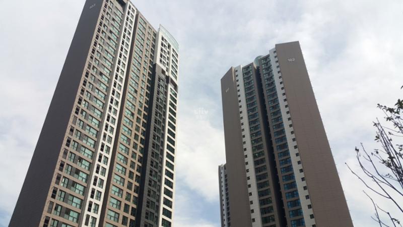 대림산업 만의 색채와 디자인이 돋보이는 단지 외형 입니다