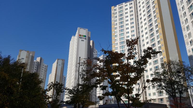 다른 각도에서 바라본 단지 전경이에요