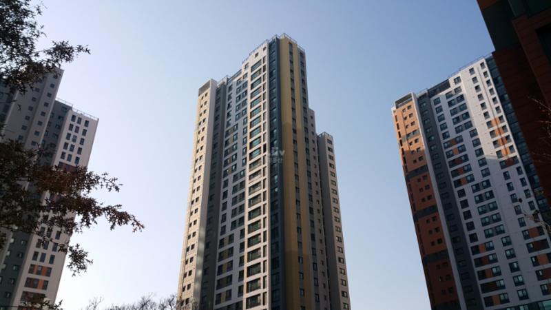 깔끔하고 세련된 전경 모습이에요