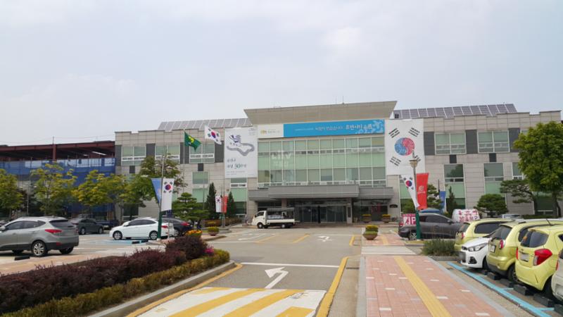 단지 관할에 위치한 권선구청 입니다