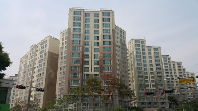 힐스테이트백련산4차 단지전경이에요
