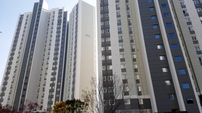 남향, 4베이 위주의 설계를 적용해 채광 및 통풍이 우수한 단지에요