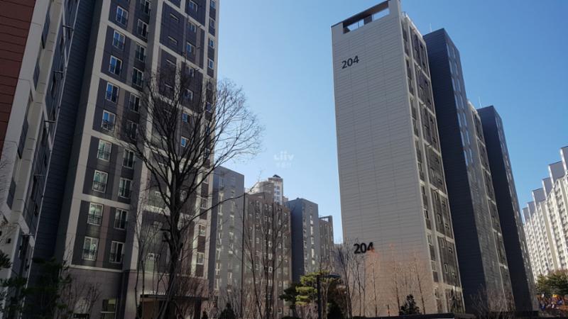 e편한세상태전2차 아파트 단지 전경 모습이에요