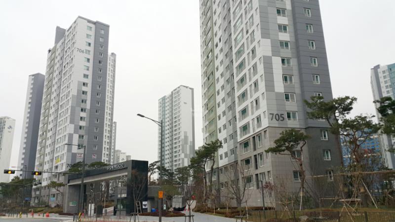 구리갈매푸르지오 아파트의 깔끔하고 세련된 전경 사진이에요