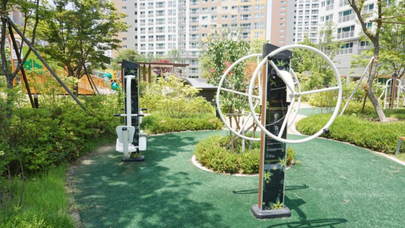 단지 내에 위치한 주민운동시설이에요