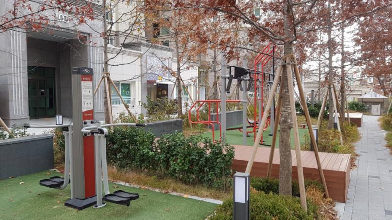 단지 내에 위치한 주민운동시설이에요