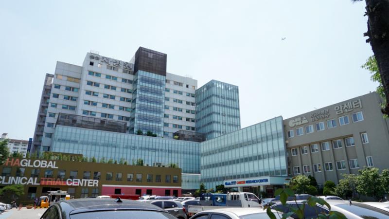 단지 앞에 분당차병원이 조성되어 있어 언제든 빠르게 이용할 수 있기 때문에 걱정없이 자녀를 키우기에 아주 좋은 여건을 갖췄습니다