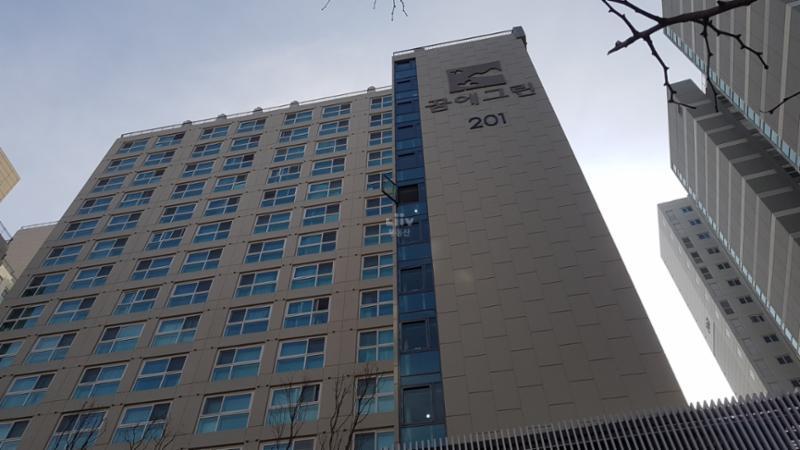 깔끔하고 세련된 단지외관이 돋보이는 은평뉴타운꿈에그린 주상복합 단지 전경이에요