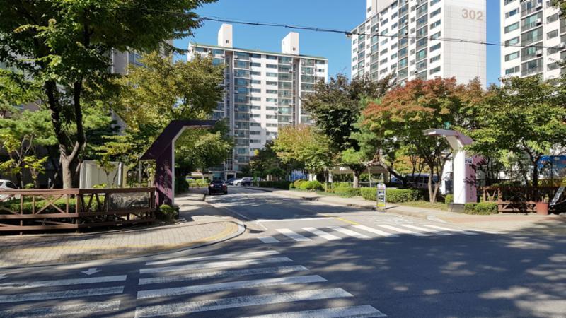 화서주공3단지 정문이에요
