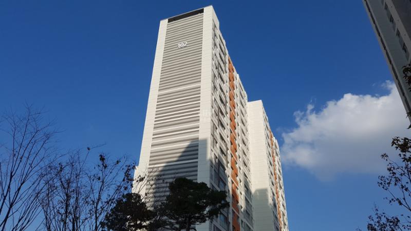 송파호반베르디움더퍼스트의 단지전경이에요