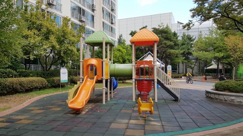대월마을8단지 놀이터에요