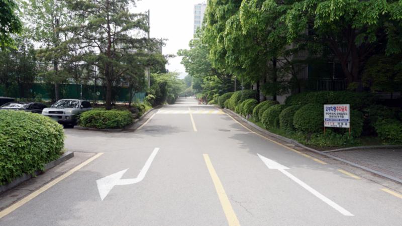 금곡LG 단지 아파트 정문이에요