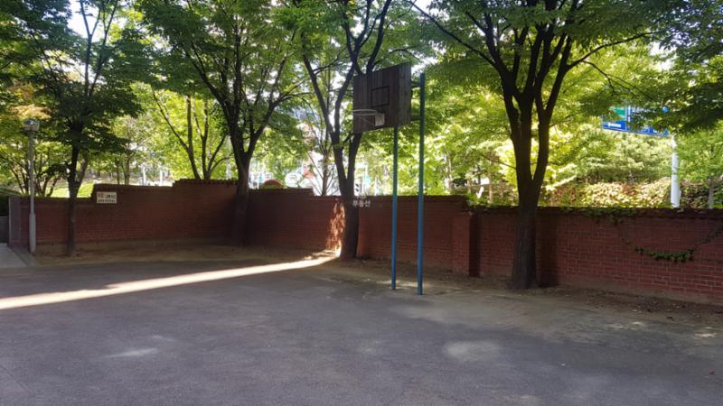 벽적골8단지주공아파트 내 체육시설이에요