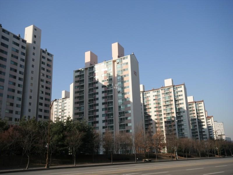 142동