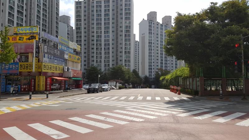 벽적골9단지주공 아파트 정문이에요