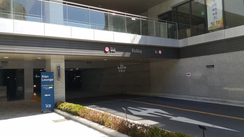 목동파크자이의 지하 주차장 모습 입니다