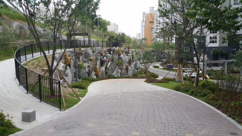 차선 없는 단지내 도로에요