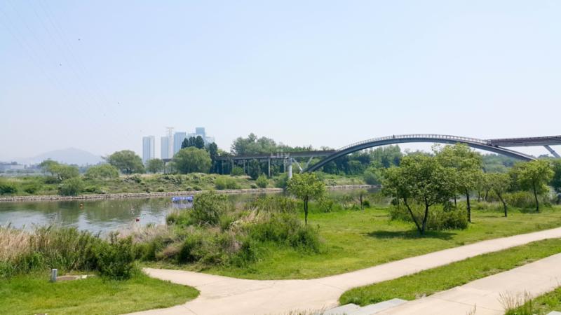 단지 주변에 위치한 선유도공원입니다