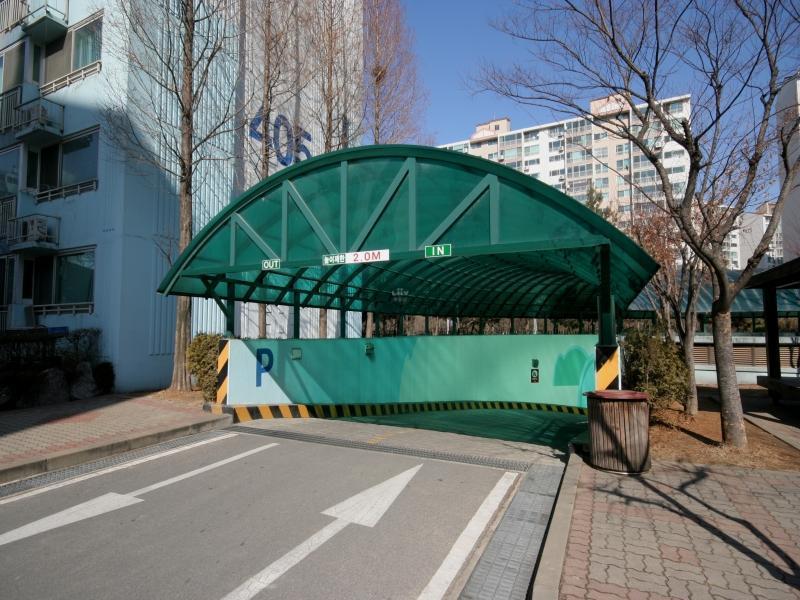 지하주차장입구