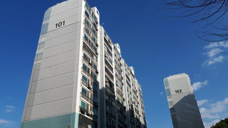 101동 우성아파트 단지전경 이에요