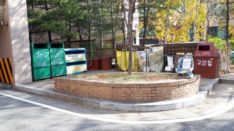 쓰레기를 분리하는 곳이에요