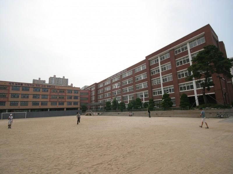 귀인초교