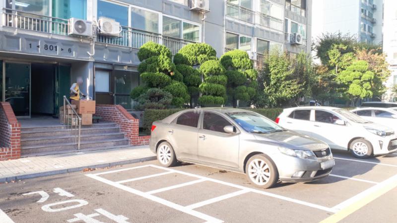 초원8단지세경아파트 주차장이에요