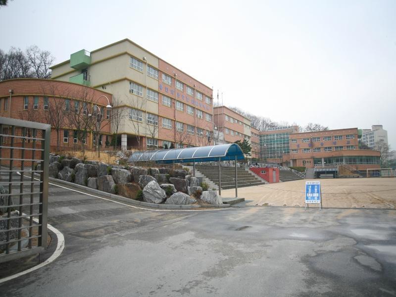 현암중학교
