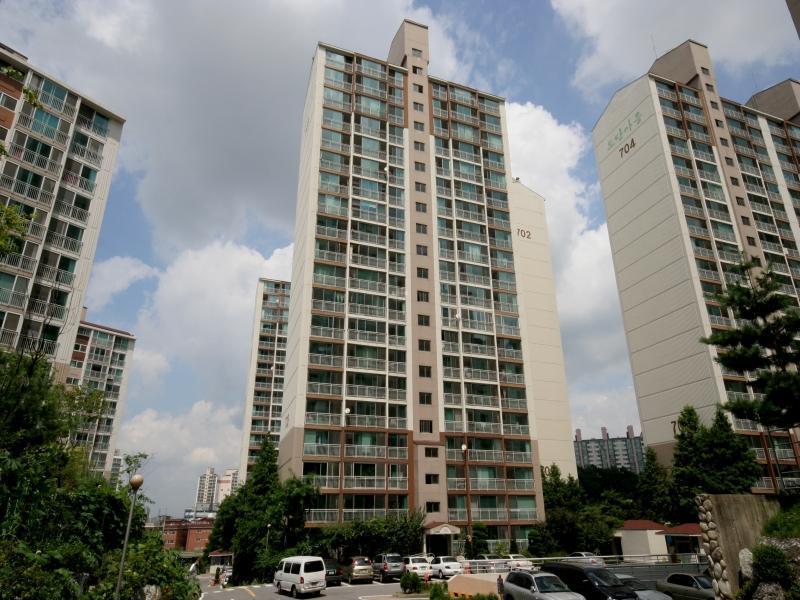 703동