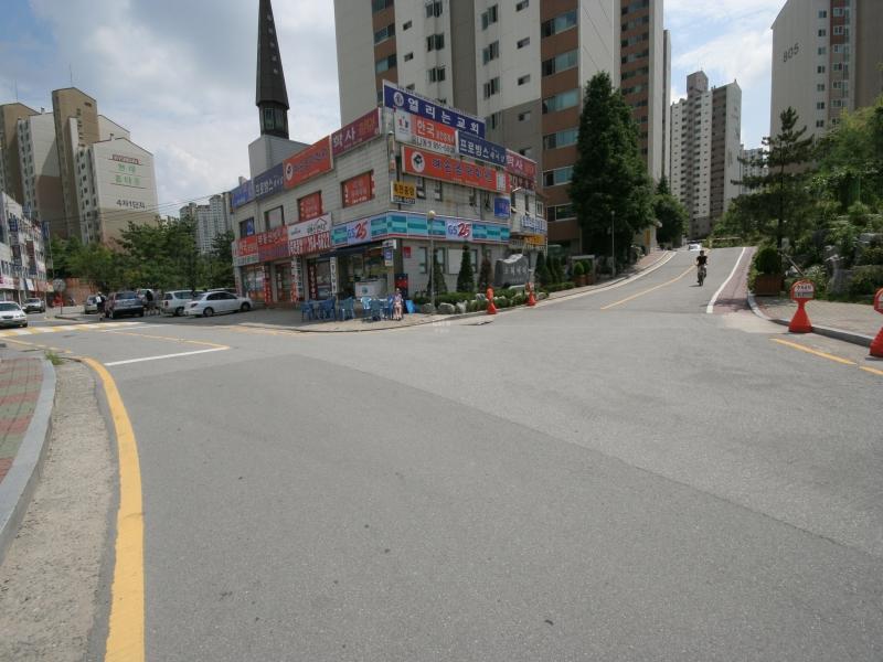 정문앞도로1