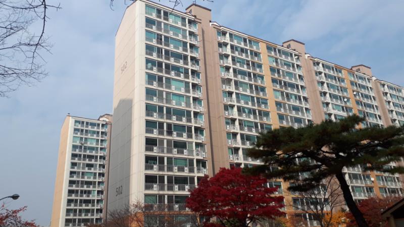 단지 주변으로 다양한 학군이 인접해 있어 도보로 통학할 수 있는 단지에요