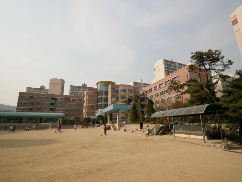 서원초교