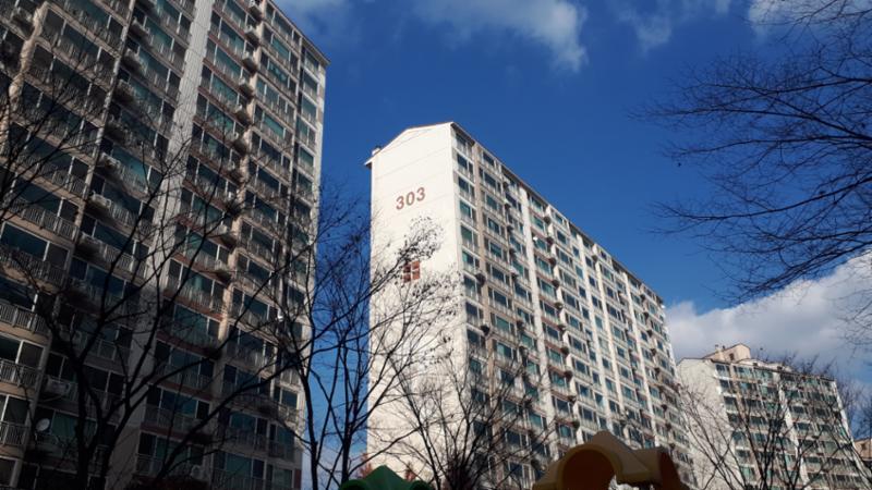 수원동마을쌍용3단지 아파트 단지 전경 모습이에요