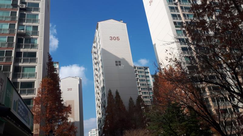 수원동마을쌍용3단지 아파트 단지 전경이에요