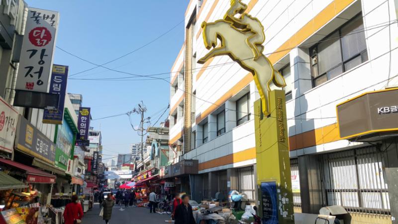 단지 인근에 위치한 의정부로데오거리 입니다