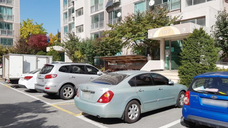 민락청구1차 지상 주차장입니다