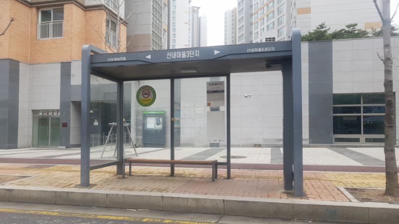 단지 주변 버스정류장 입니다