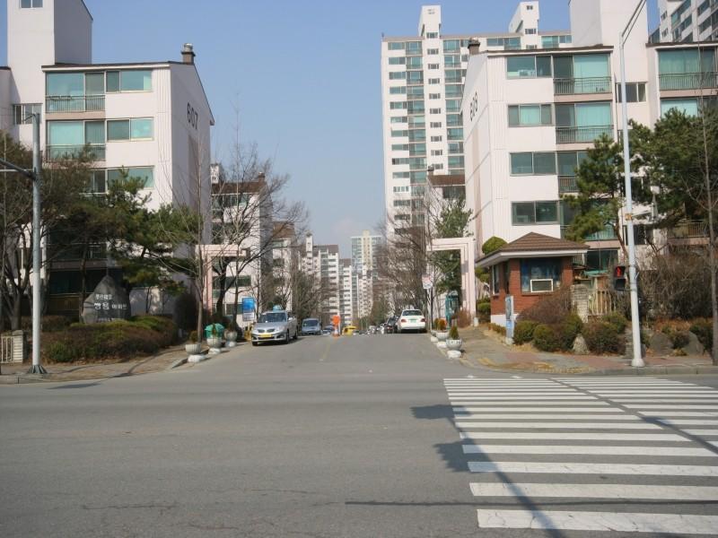 단지동문