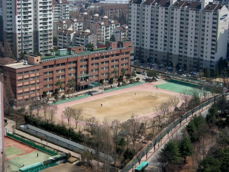 서현초교