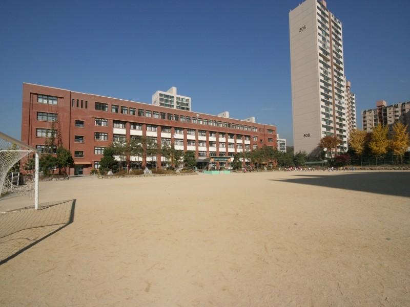 이매초교