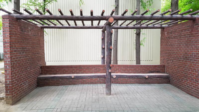 아름5단지풍림아파트 단지 내 쉼터예요