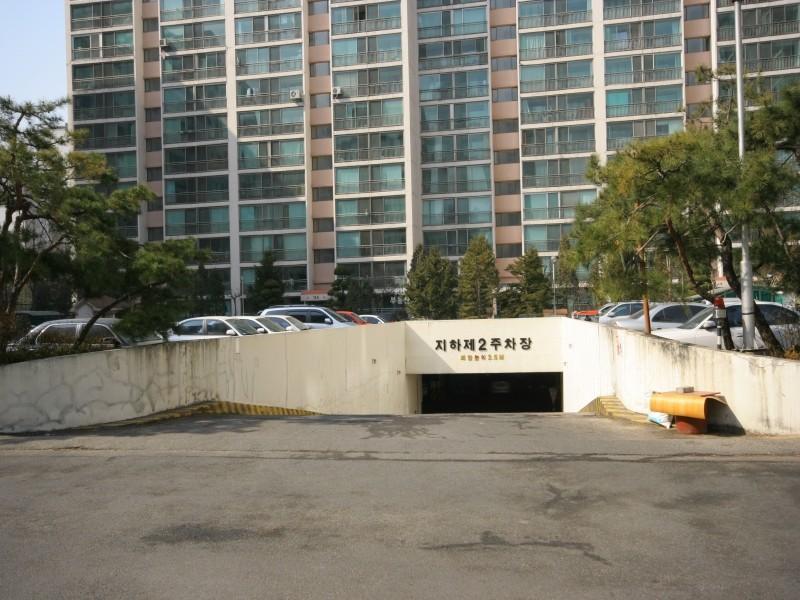 지하주차장입구