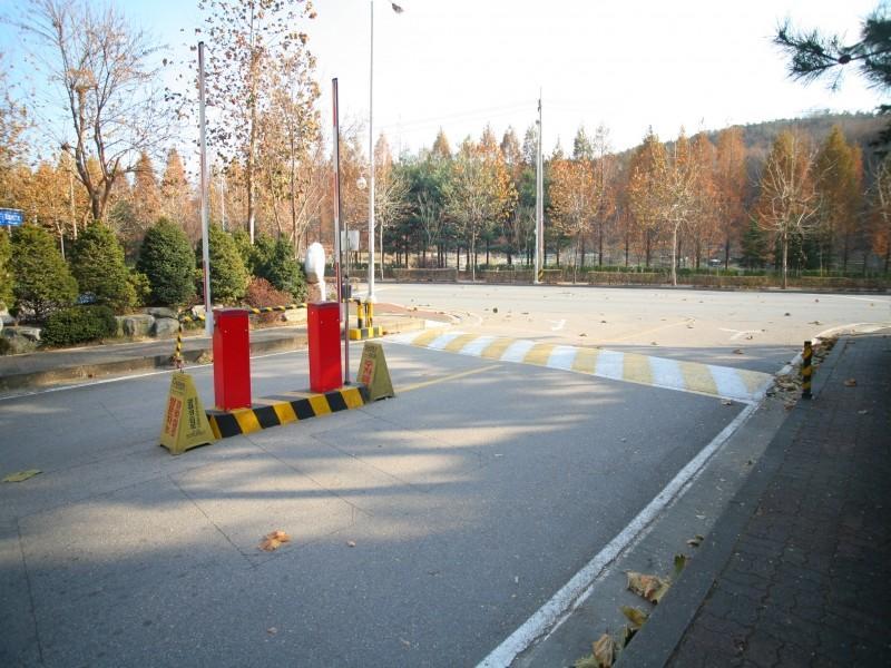 부출입구2