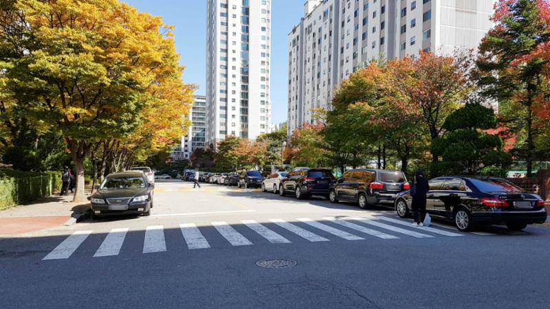 파크타운서안 아파트 정문이에요