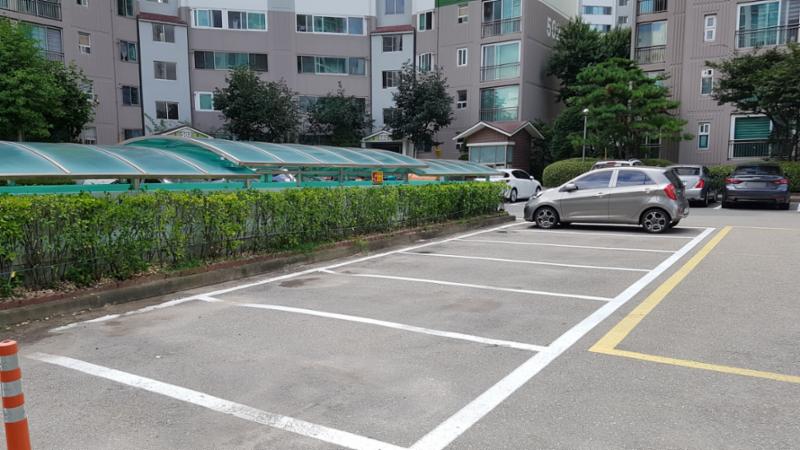 단지 주차장이에요