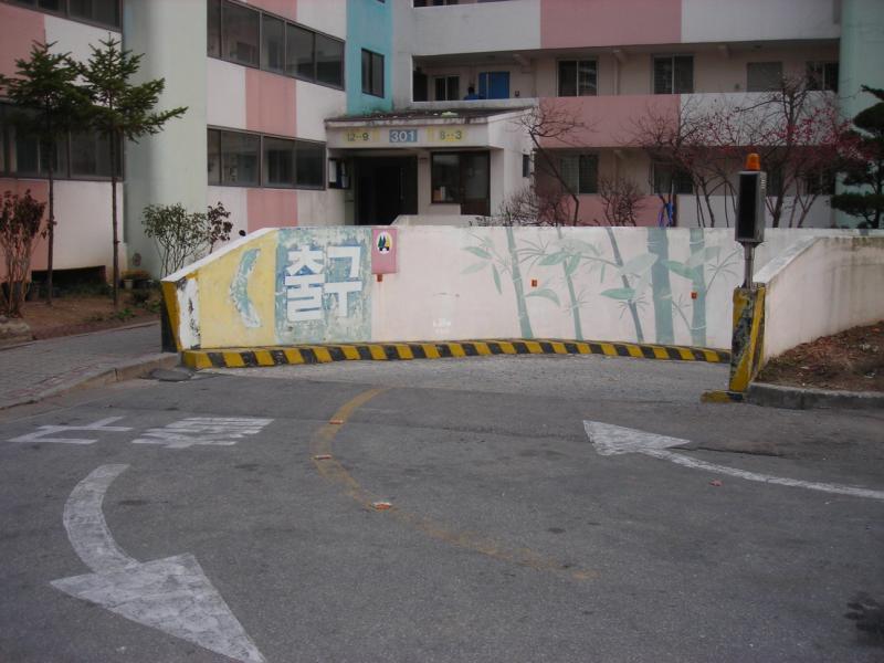 백송우성_단지사진_주차장