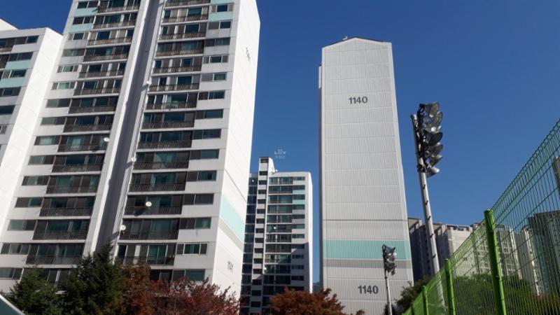 깔끔함이 돋보이는 단지 전경이에요