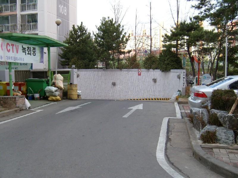 S7303743