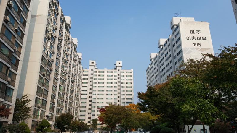 이충마을미주3차 단지 전경이에요